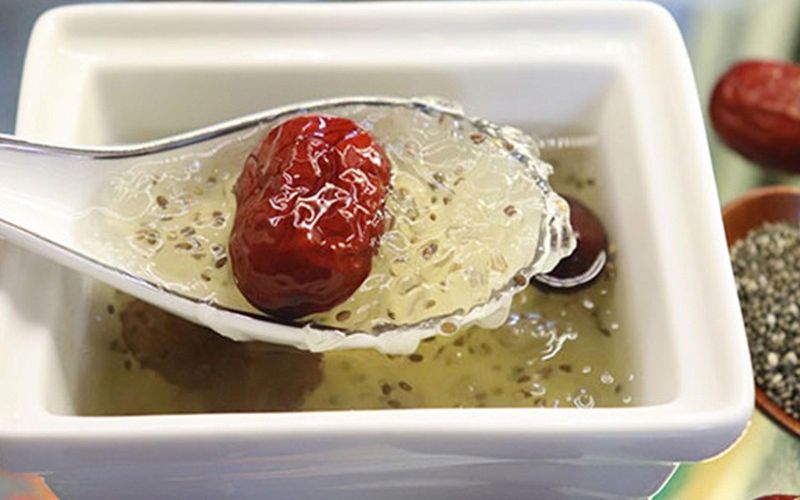 Táo đỏ ngâm hạt chia bổ dưỡng