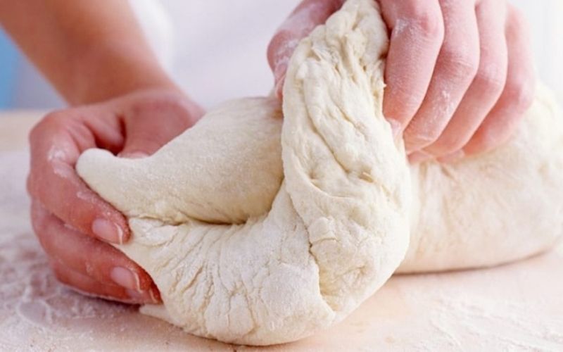 Xử lý và tạo hình bánh bơ sữa