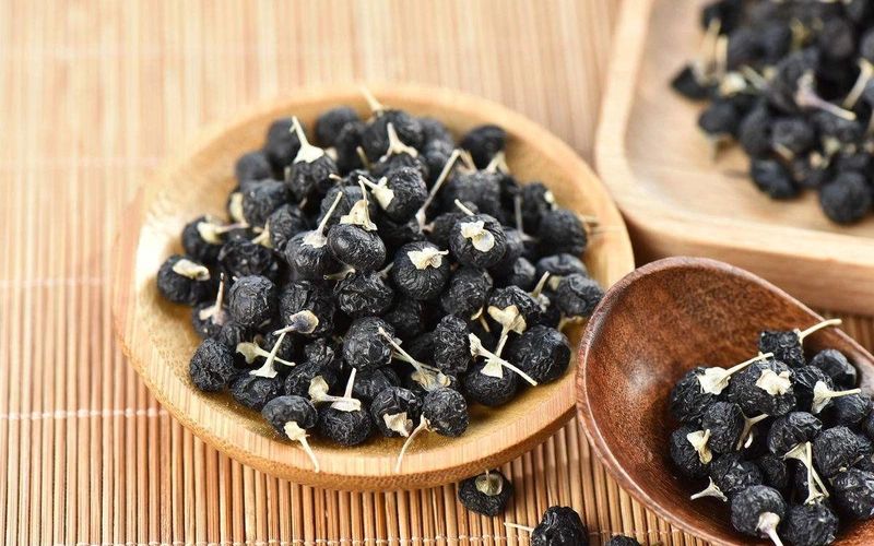 Kỷ tử đen là gì?