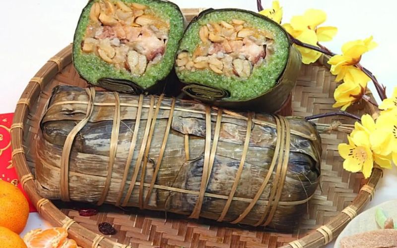 Bánh Tét hạt điều 