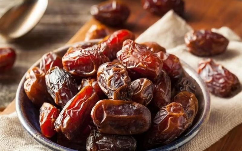 Lợi ích khi dùng mứt chà là khô