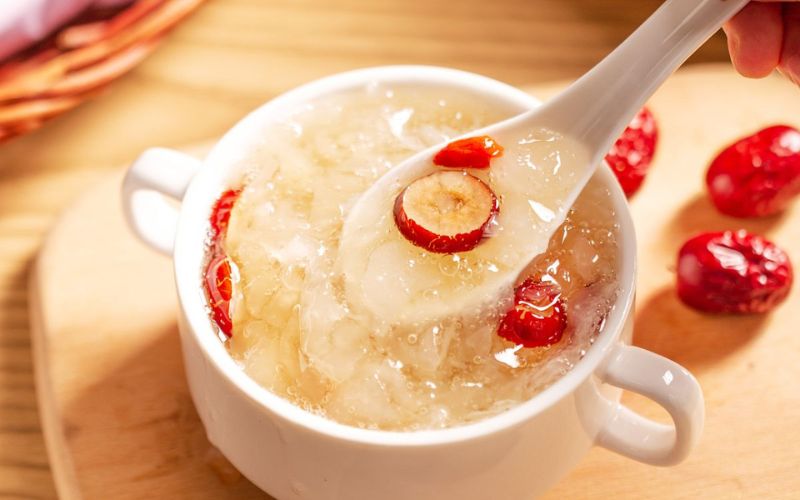 Yến chưng với táo đỏ thơm ngon, bổ dưỡng