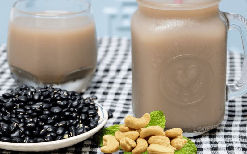 Cách làm sữa đậu đỏ hạt điều cho bé