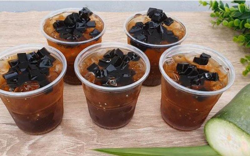 Cách làm trà bí đao hạt chia sương sáo đơn giản