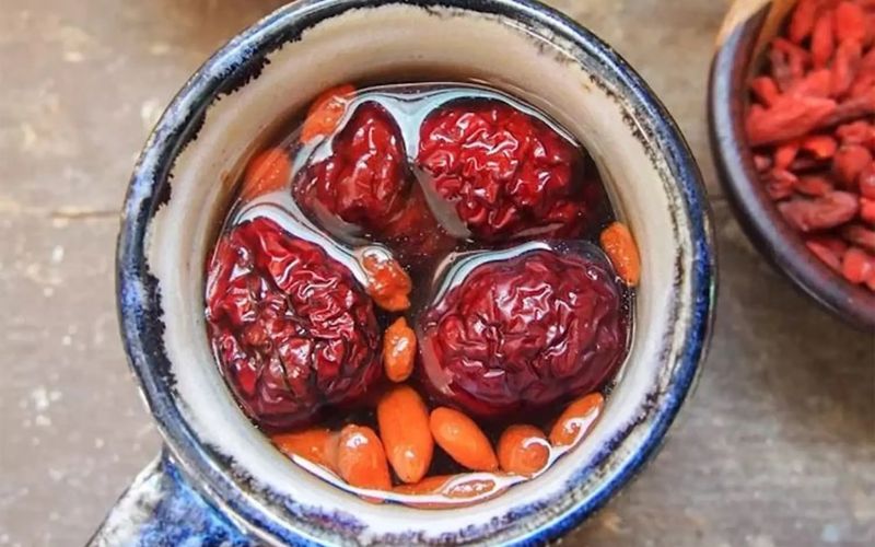 Trà kỷ tử táo đỏ mật ong